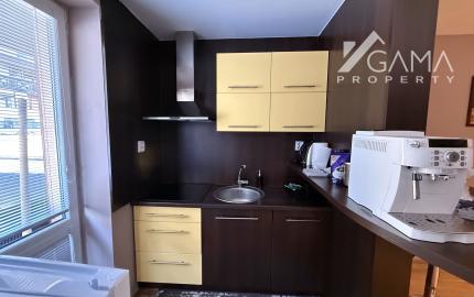 Exkluzívne ponúkame na predaj 3-izbový slnečný apartmán s vlastnou terasou