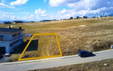 Exkluzívny stavebný pozemok na golfovom ihrisku – Malý Slavkov
