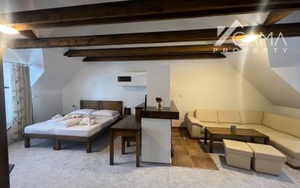 Ponúkame Vám na predaj krásny apartmán v centre Tatranskej Lomnice