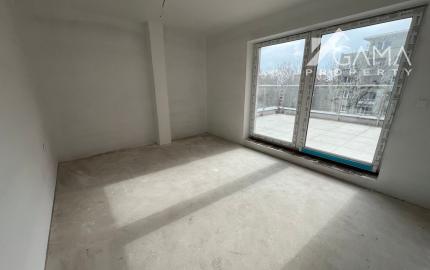 Ponúkame na predaj priestranný trojizbový byt, ktorý sa nachádza v centre mesta Poprad