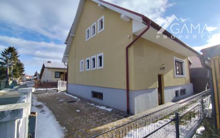 Dvojgeneračný rodinný dom na predaj v Poprade - Veľká