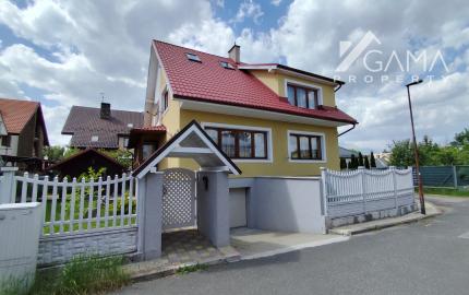 Dvojgeneračný rodinný dom na predaj v Poprade - Veľká