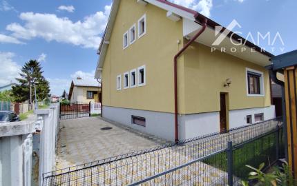 Dvojgeneračný rodinný dom na predaj v Poprade - Veľká