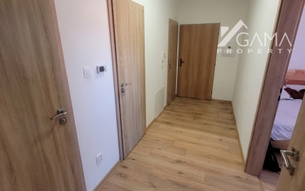 Moderný 2i byt s veľkým balkónom priamo v centre Kežmarku