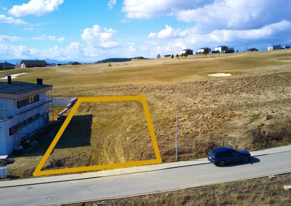 Exkluzívny stavebný pozemok na golfovom ihrisku – Malý Slavkov