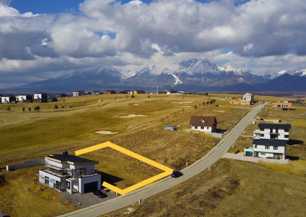 Exkluzívny stavebný pozemok na golfovom ihrisku – Malý Slavkov