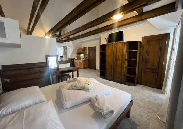 Ponúkame Vám na predaj krásny apartmán v centre Tatranskej Lomnice