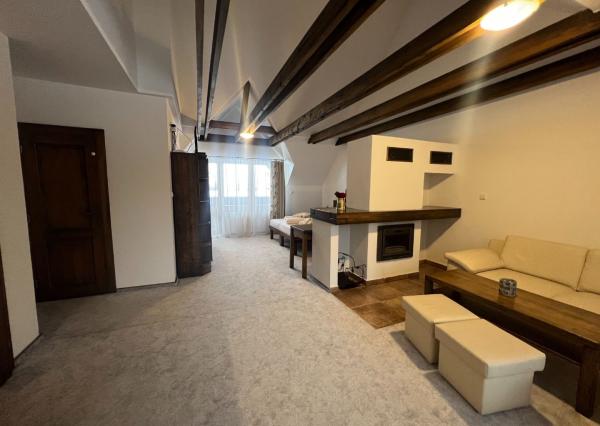 Ponúkame Vám na predaj krásny apartmán v centre Tatranskej Lomnice