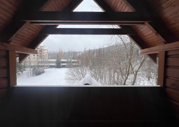 Ponúkame Vám na predaj krásny apartmán v centre Tatranskej Lomnice