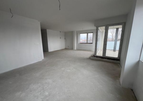 Ponúkame na predaj krásny moderný trojizbový byt v centre mesta Poprad