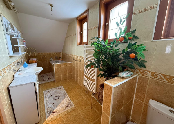 Dvojgeneračný rodinný dom na predaj v Poprade - Veľká