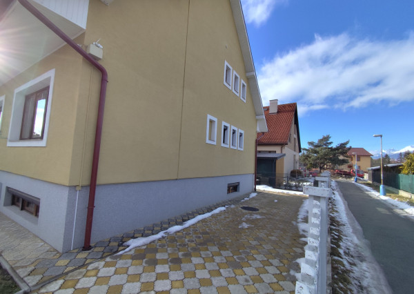 Dvojgeneračný rodinný dom na predaj v Poprade - Veľká