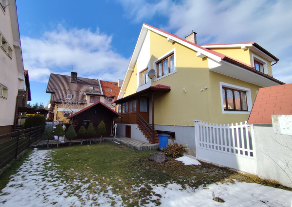 Dvojgeneračný rodinný dom na predaj v Poprade - Veľká