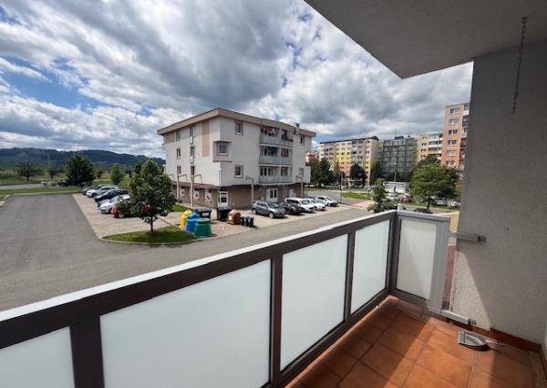 Moderný 4-izbový byt s balkónom v Poprade – 99 m²
