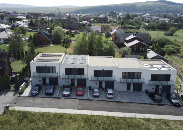 4-izbový rodinný dom s garážou vo Veľkej Lomnici