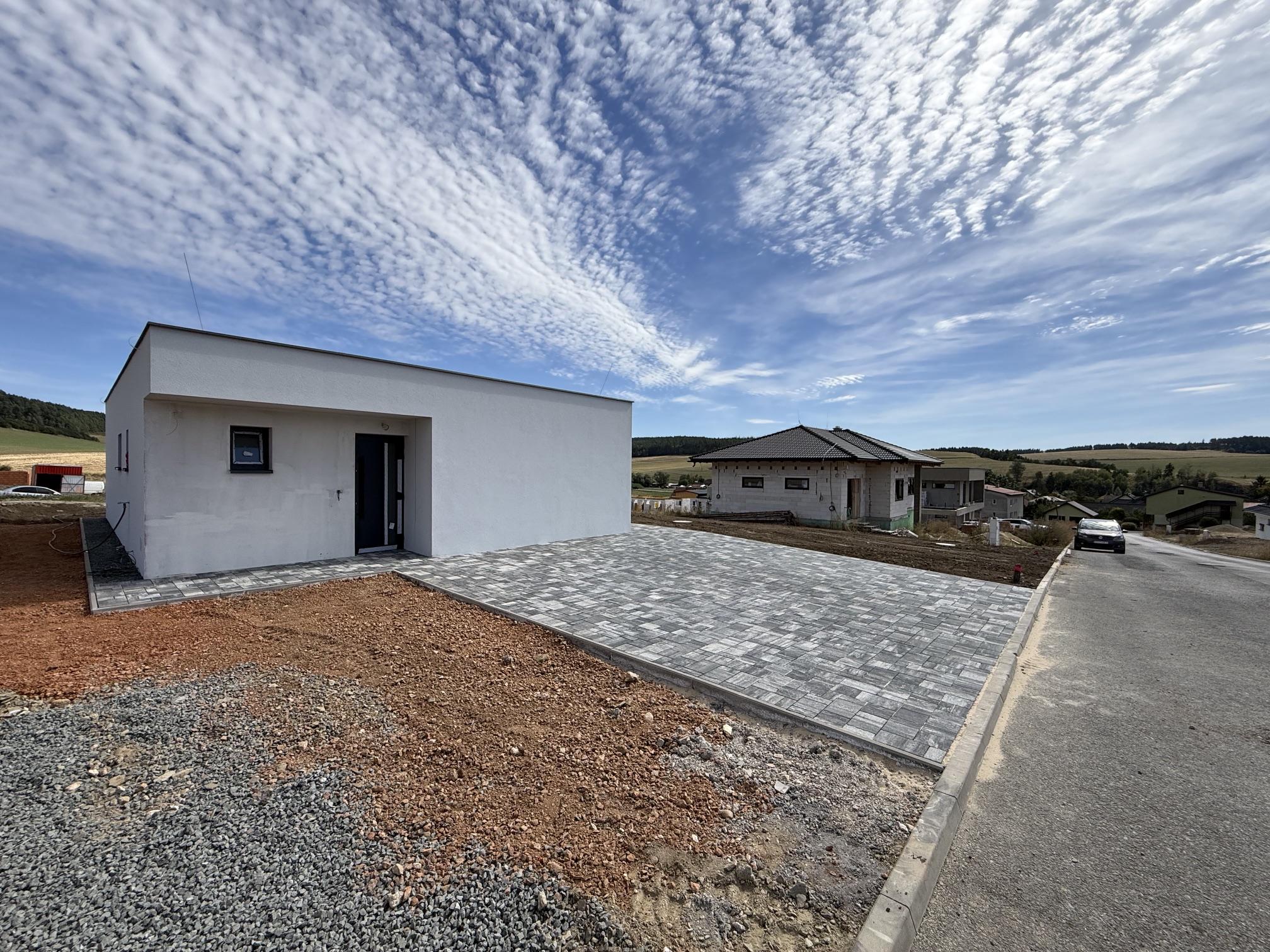 Novostavba moderného 3-izbového bungalovu v obci Hôrka